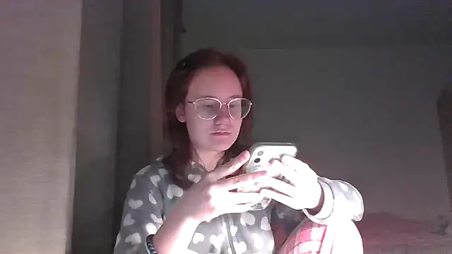 LuckySLove online show from March 19, 2026, 7:36 pm