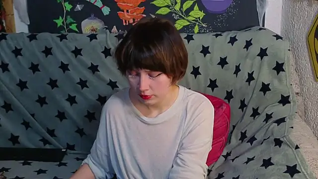 ReincarnatedAngel online show from November 19, 2025, 11:10 am