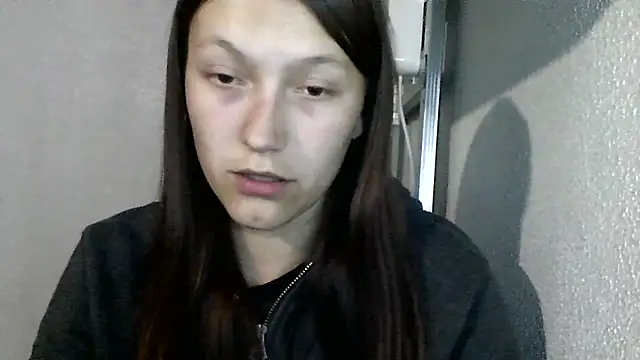 luna tt online show from October 14, 2025, 3:56 pm