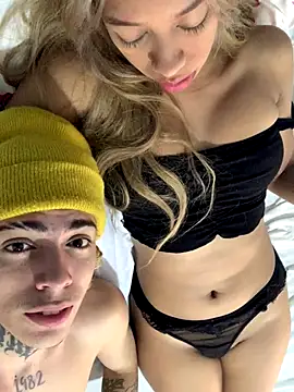 Snapshot of lily_and_wan chatting on November 14, 2025, 7:23 am lily and wan online show from November 14, 2025, 7:23 am