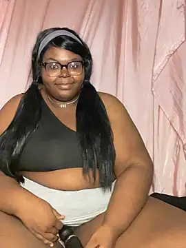 TheChubbySiren online show from May 10, 2026, 12:03 am