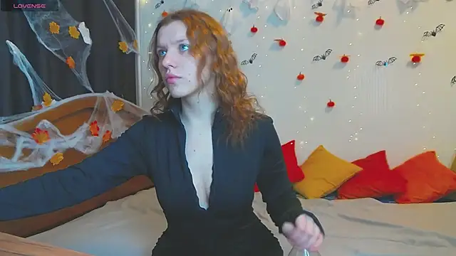 MeganNewCat online show from October 30, 2025, 1:20 pm