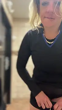queenkelly1234 online show from April 27, 2026, 6:55 am