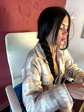 PamelaJonsom  online show from November 28, 2025, 1:44 pm