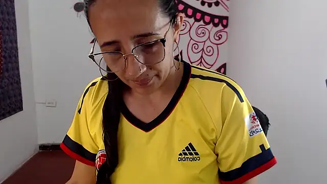 Lucyy Naugthy online show from March 26, 2026, 1:53 pm