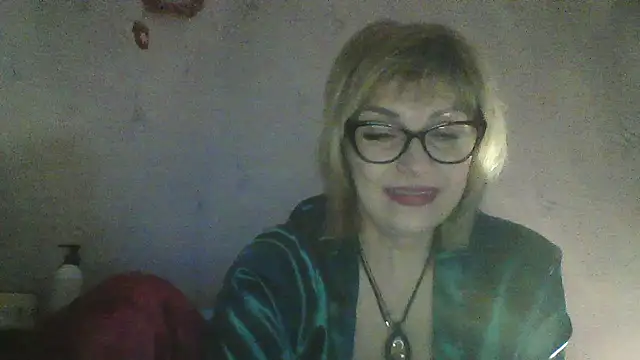 Lia Ray online show from February 12, 2026, 9:03 pm