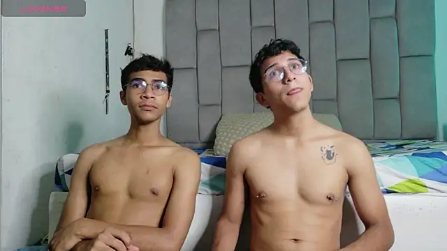 Desire4Duo online show from May 30, 2026, 12:11 pm