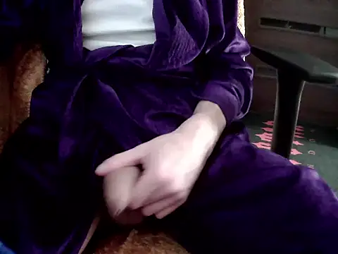 Snapshot of Batboy94 chatting on February 8, 2026, 1:03 am Batboy94 online show from February 8, 2026, 1:03 am