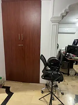 Yvonny27 online show from March 10, 2026, 10:36 pm