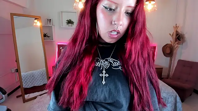 Cat  Moon   online show from October 15, 2025, 7:55 pm