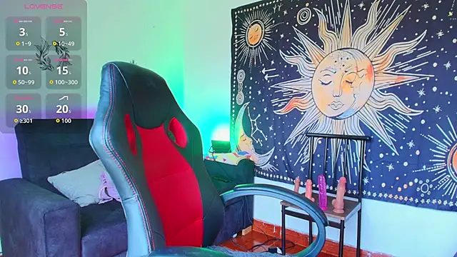 Snapshot of Cat__Moon__ chatting on July 1, 2026, 6:52 pm Cat Moon online show from July 1, 2026, 6:52 pm