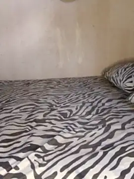 Snapshot of impia-69 chatting on February 8, 2026, 4:37 pm impia-69 online show from February 8, 2026, 4:37 pm