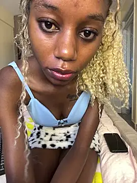 NyahHeat online show from February 10, 2026, 5:28 am