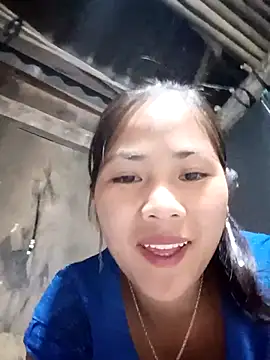 Lyssa-a online show from November 12, 2025, 2:04 am