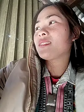 Lyssa-a online show from November 30, 2025, 7:09 am