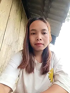 Nguyet2k4 online show from May 10, 2026, 5:44 am
