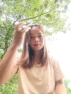Nguyet2k4 online show from April 26, 2026, 5:49 am