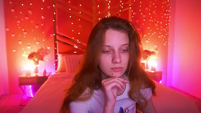 CuteeFoxy online show from July 11, 2026, 12:49 pm
