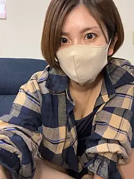 Snapshot of Io_chaaan_xxx chatting on November 15, 2025, 6:28 am Io chaaan xxx online show from November 15, 2025, 6:28 am