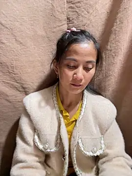 Miss-World00 online show from November 19, 2025, 2:28 pm