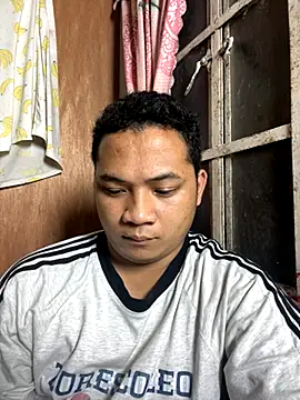 littleredbunny27 online show from October 14, 2025, 12:06 pm