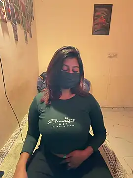 Snapshot of payal_mittal chatting on February 11, 2026, 12:05 pm payal mittal online show from February 11, 2026, 12:05 pm