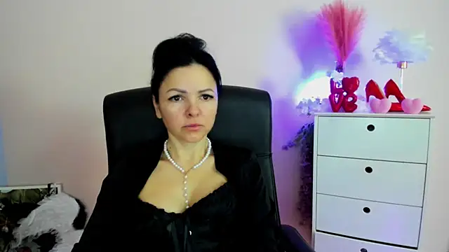 Snapshot of Mollybloom40 chatting on March 23, 2026, 7:30 am Mollybloom40 online show from March 23, 2026, 7:30 am