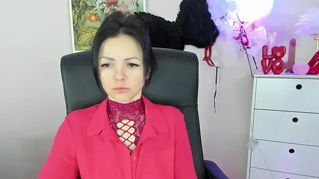 Snapshot of Mollybloom40 chatting on February 27, 2026, 7:52 am Mollybloom40 online show from February 27, 2026, 7:52 am