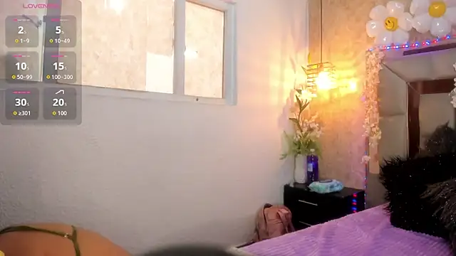 LILITHJONES  online show from October 16, 2025, 1:30 pm