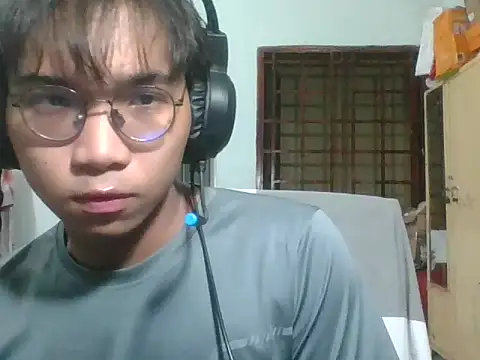 kave2033 online show from November 6, 2025, 4:00 pm