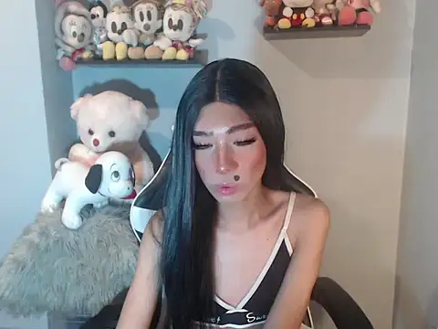 Snapshot of Yourasianbabyemma chatting on October 29, 2025, 4:17 pm Yourasianbabyemma online show from October 29, 2025, 4:17 pm