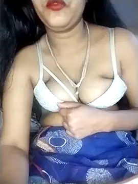 Snapshot of strip_queennn chatting on February 17, 2026, 6:27 pm strip queennn online show from February 17, 2026, 6:27 pm