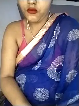 Snapshot of strip_queennn chatting on February 24, 2026, 5:14 pm strip queennn online show from February 24, 2026, 5:14 pm