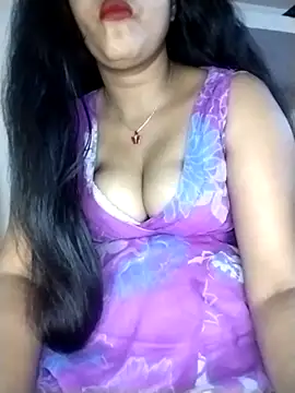 Snapshot of strip_queennn chatting on February 28, 2026, 5:01 pm strip queennn online show from February 28, 2026, 5:01 pm