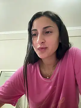 itsmiasofia online show from June 3, 2026, 1:06 am