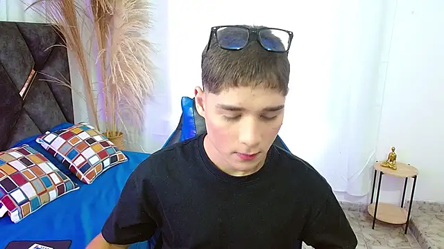 Mattass18 online show from November 15, 2025, 1:59 pm