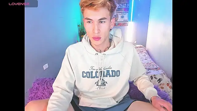 Latin boysxxxx online show from March 12, 2026, 11:42 pm