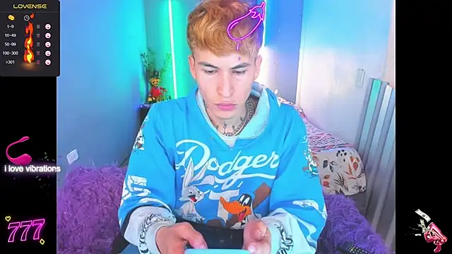 Latin boysxxxx online show from March 22, 2026, 2:04 am