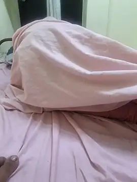 Snapshot of DesiVideo00 chatting on November 26, 2025, 5:57 pm DesiVideo00 online show from November 26, 2025, 5:57 pm