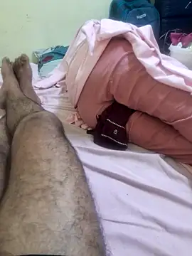 Snapshot of DesiVideo00 chatting on November 30, 2025, 5:14 pm DesiVideo00 online show from November 30, 2025, 5:14 pm