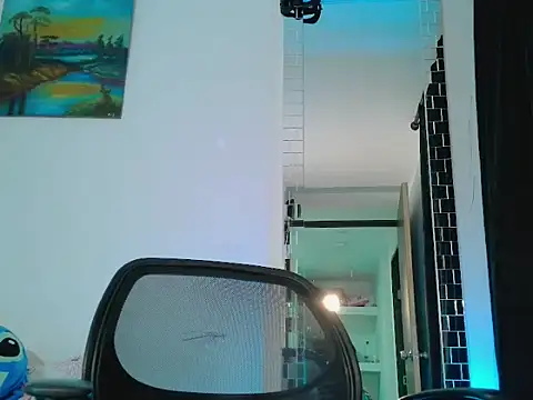 DaamonSlader  online show from March 18, 2026, 2:37 am