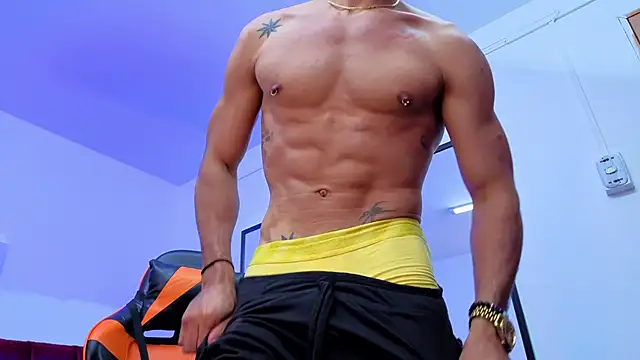 DaamonSlader  online show from October 20, 2025, 8:53 pm