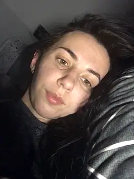 oliviya mur online show from November 8, 2025, 10:24 pm