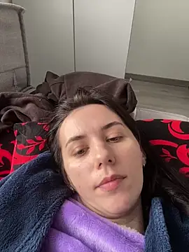 oliviya mur online show from February 23, 2026, 11:11 am