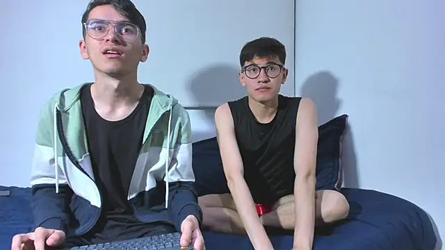 dani angel dark online show from December 3, 2025, 1:39 am