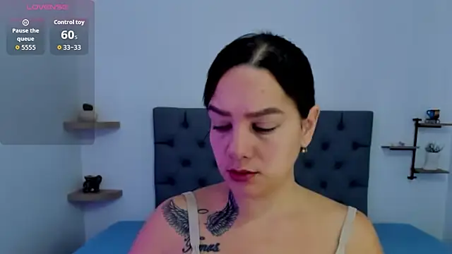 Saraarouusee online show from January 19, 2026, 3:16 pm