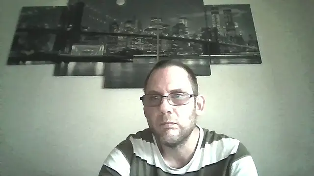 Snapshot of bull419M chatting on May 16, 2026, 12:15 pm bull419M online show from May 16, 2026, 12:15 pm