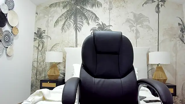 Mike montoya01 online show from October 15, 2025, 5:06 am