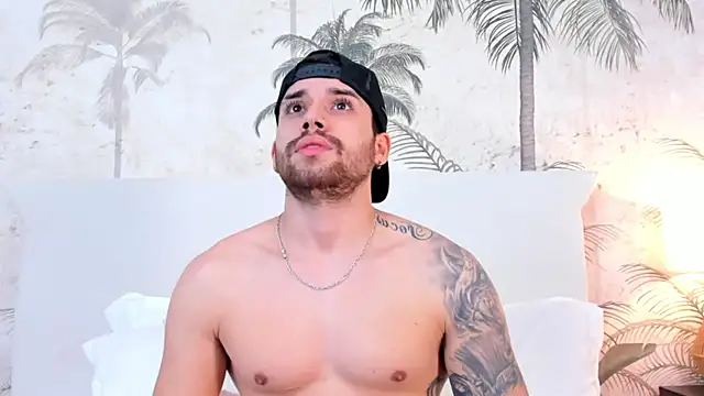 Mike montoya01 online show from December 20, 2025, 9:34 am