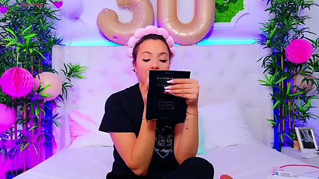 AriannaSins online show from September 11, 2025, 12:16 pm